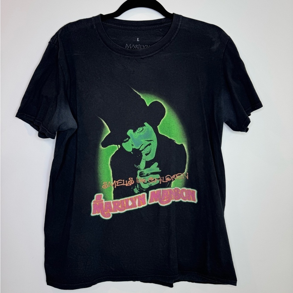 Marilyn Manson Smell like children graphic band t-shirt size large